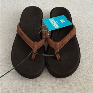 REEF Cushion Cloud Sandal, Espresso, Size Women’s 11, NWT display pair